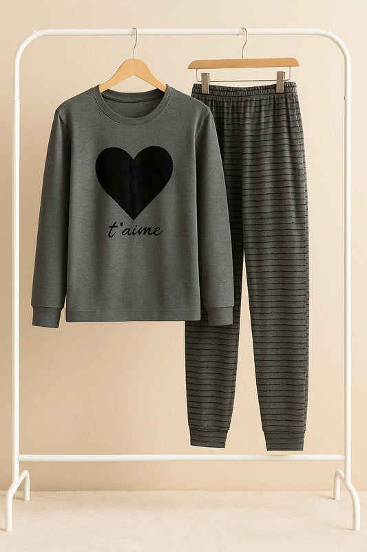 BLACK GRAY HEART